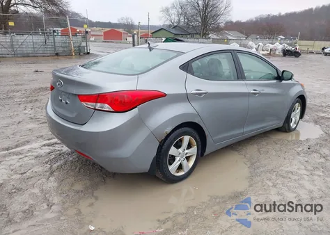 2013 Hyundai Elantra Gls z USA, uszkodzony, nr VIN KMHDH4AE6DU939577